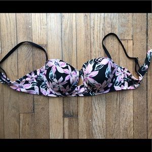 ⛄️Floral bathing suite top⛄️